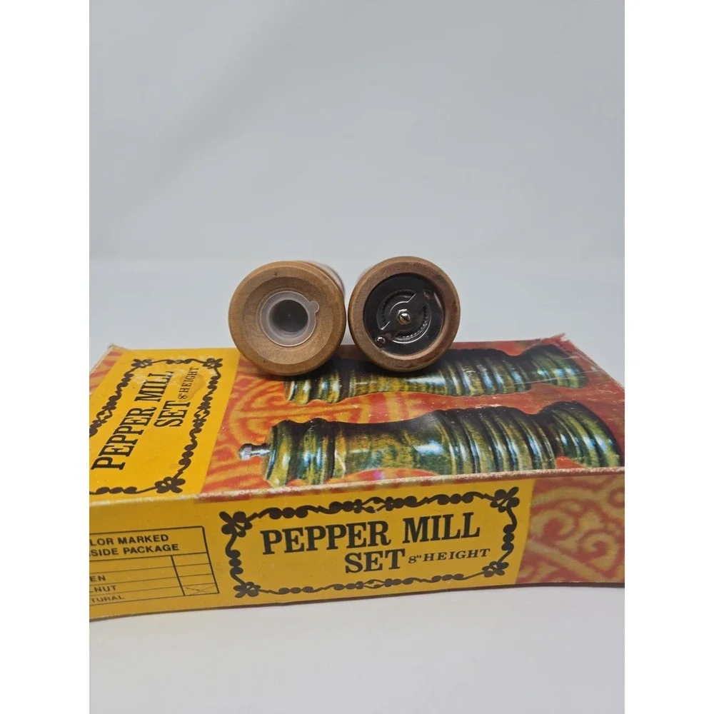 Natural Wood Salt Shaker & Pepper Mill Set * Never used in Original Box*‎ 8 Inch